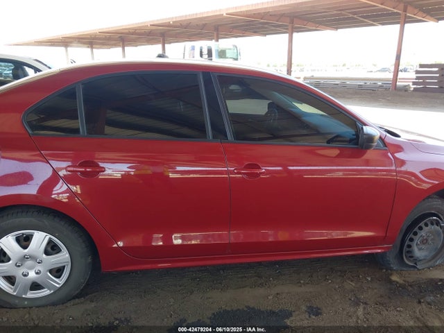 3VW267AJ8GM328276 Volkswagen 2016