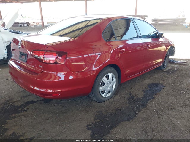 3VW267AJ8GM328276 Volkswagen 2016