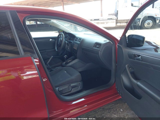 3VW267AJ8GM328276 Volkswagen 2016