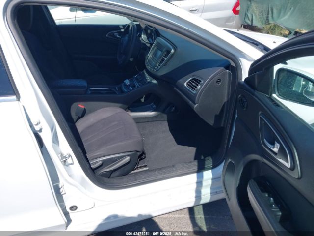 2015 CHRYSLER 200 1C3CCCAB8FN574366 Photo 4