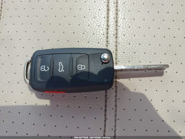 1VWBT7A38EC039956 Volkswagen Passat 1.8t Se