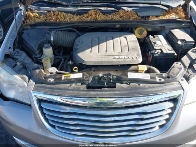 2C4RC1BG2ER435808 Chrysler Town & Country Touring