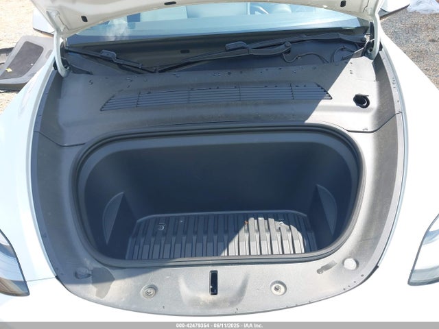 2020 TESLA MODEL Y 5YJYGDEF9LF046757 Photo 9
