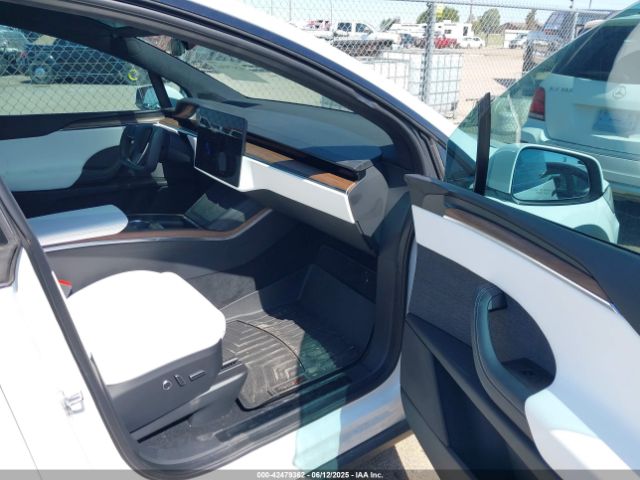 2022 TESLA MODEL X 7SAXCDE57NF340758 Photo 4