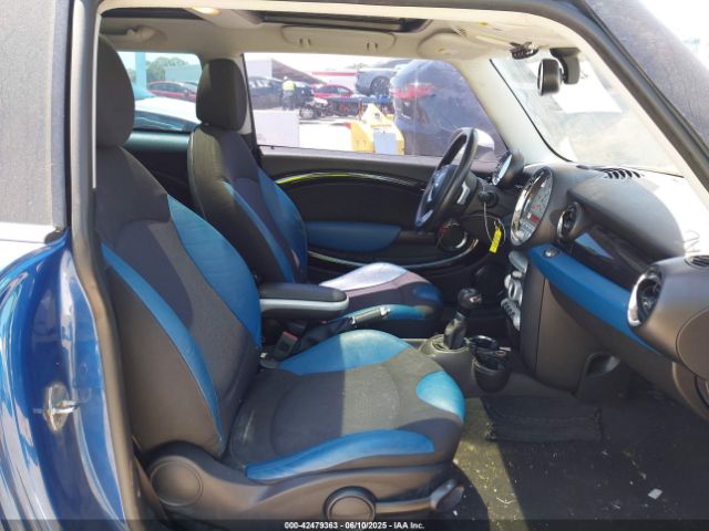 2009 MINI COOPER S WMWMF73539TW83496 Photo 4