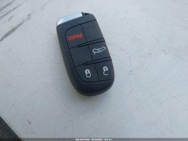 1C3CCCBG9FN518138 Chrysler 200