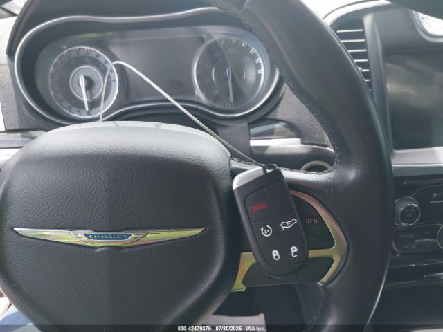 2015 CHRYSLER 300 2C3CCAAG8FH743021 Photo 10