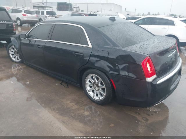 2015 CHRYSLER 300 2C3CCAAG8FH743021 Photo 2