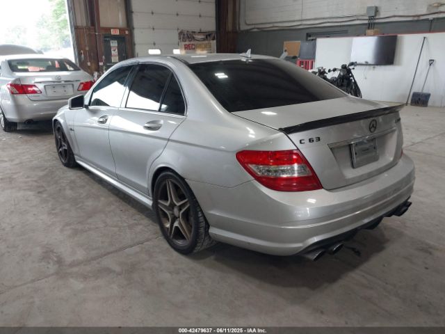 2010 MERCEDES-BENZ C 63 AMG WDDGF7HB6AF452308 Photo 2