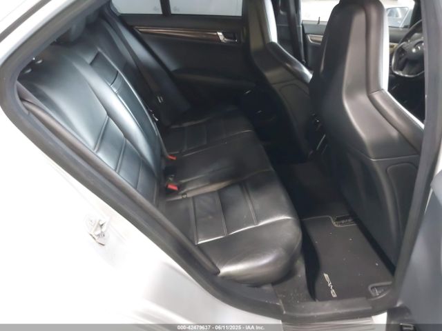 2010 MERCEDES-BENZ C 63 AMG WDDGF7HB6AF452308 Photo 7