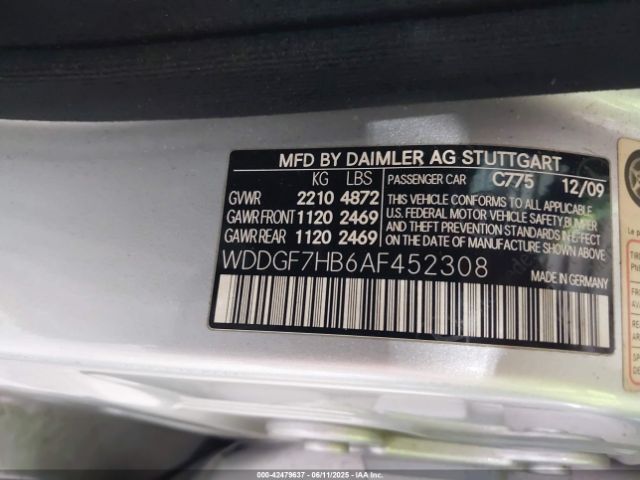 2010 MERCEDES-BENZ C 63 AMG WDDGF7HB6AF452308 Photo 8