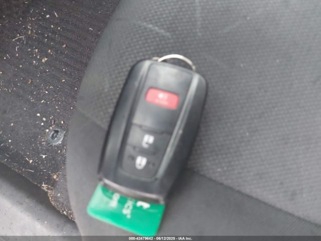 2T3RWRFV3RW222621 Toyota a25a-fxs