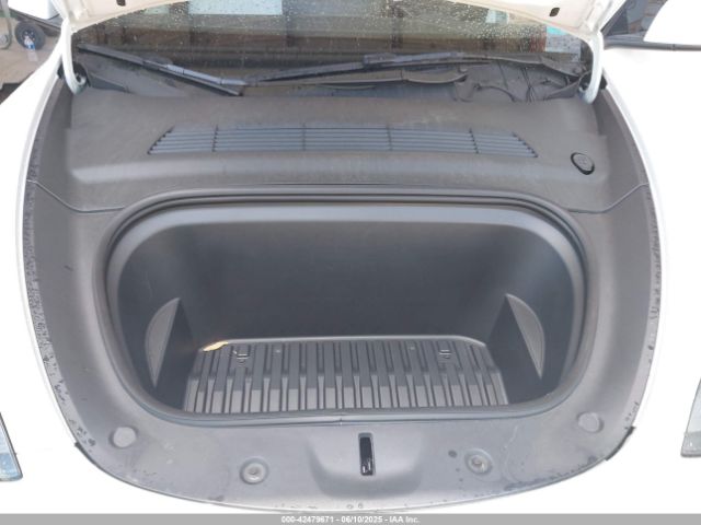 2022 TESLA MODEL Y 7SAYGDEF2NF381221 Photo 9