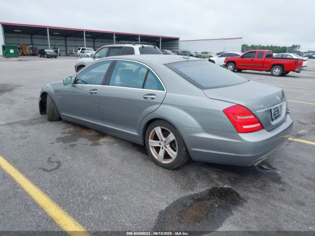 2012 MERCEDES-BENZ S 550 WDDNG7DB4CA430575 Photo 2