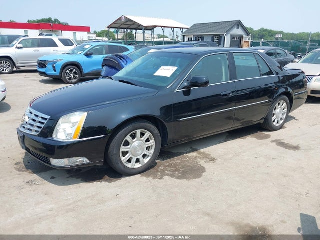 2011 CADILLAC DTS 1G6KA5E63BU102374 Photo 1