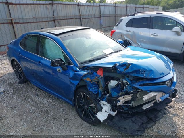2018 TOYOTA CAMRY 4T1BZ1HKXJU003990