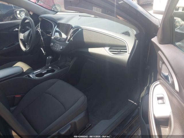 2020 CHEVROLET MALIBU 1G1ZB5ST5LF017604 Photo 4
