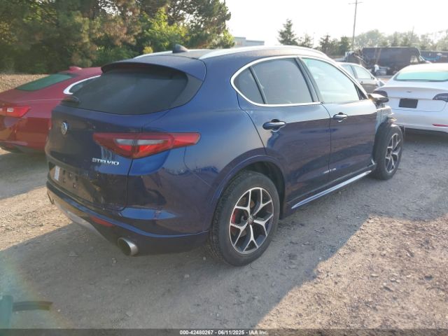 2021 ALFA ROMEO STELVIO ZASPAKBN3M7D17372 Photo 3