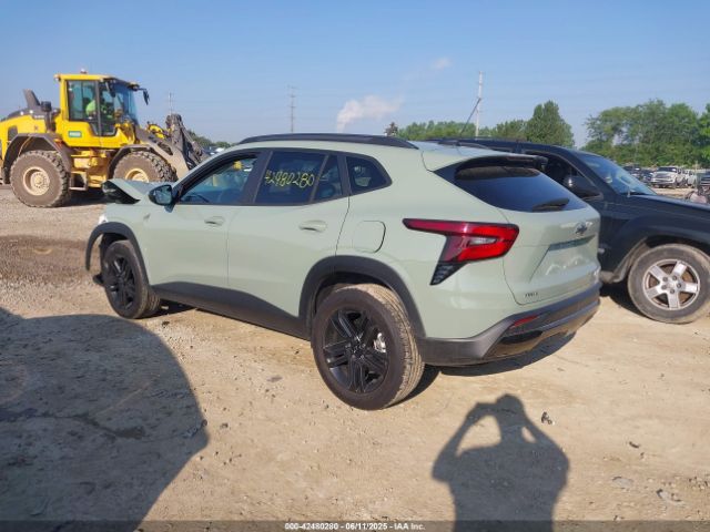 2025 CHEVROLET TRAX KL77LKEP3SC018076 Photo 2