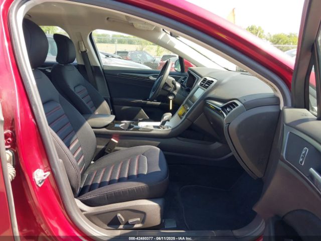 3FA6P0H71GR382918 Ford 2016