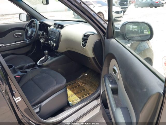 KNDJN2A27F7161320 KIA Soul