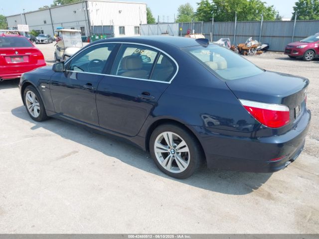 2010 BMW 528I WBANV1C5XAC444780 Photo 2