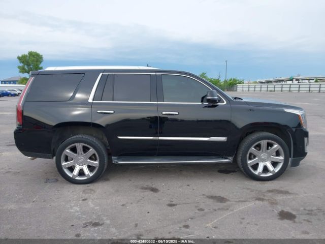 1GYS3BKJ0HR310264 Cadillac Escalade Luxury
