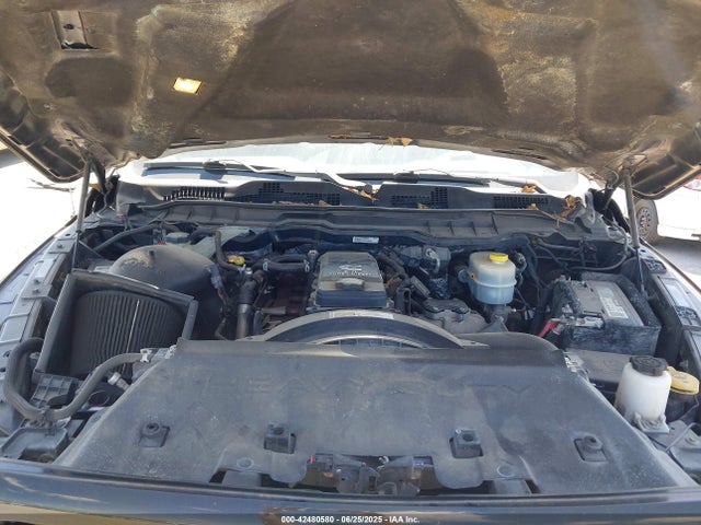 RAM 2015 2015 3C6UR5FL5FG685646 Image 10