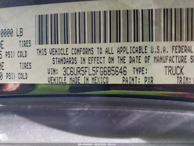 RAM 2015 2015 3C6UR5FL5FG685646 Image 9