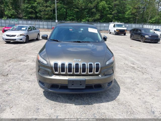 1C4PJLAB0FW660722 Jeep Cherokee Sport