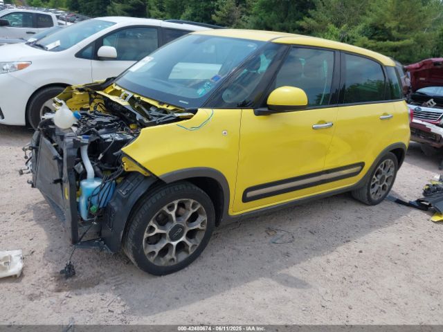 2014 FIAT 500L ZFBCFADH0EZ020742 Photo 1