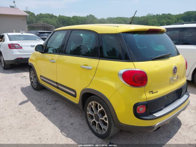 2014 FIAT 500L ZFBCFADH0EZ020742 Photo 2