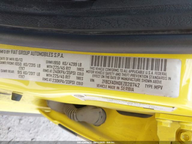 2014 FIAT 500L ZFBCFADH0EZ020742 Photo 8