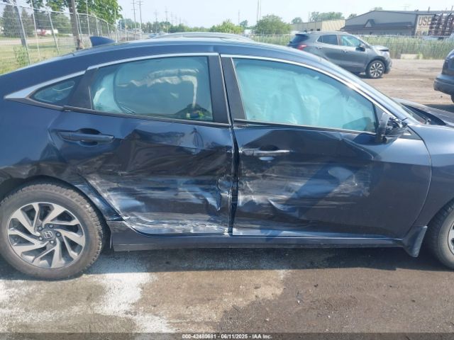 2018 HONDA CIVIC 2HGFC2F7XJH586223 Photo 5
