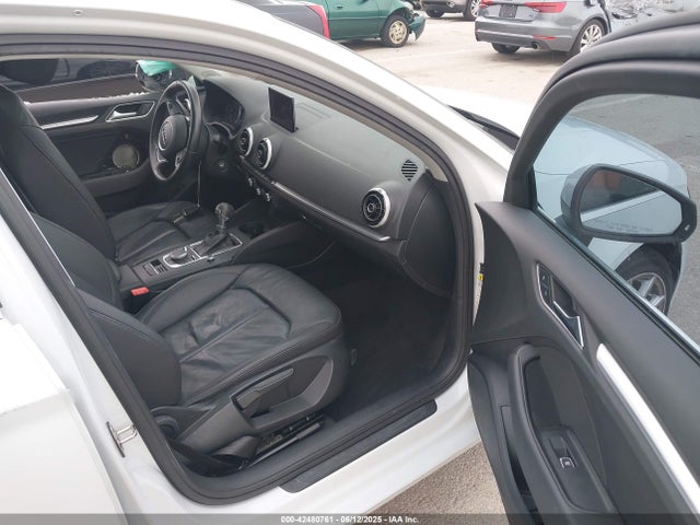 2015 AUDI A3 WAUACGFF8F1089669 Photo 4