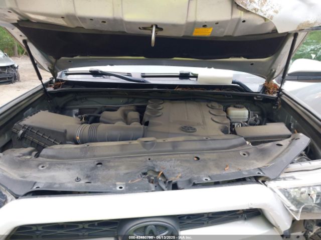2015 TOYOTA 4RUNNER JTEBU5JRXF5230112 Photo 9