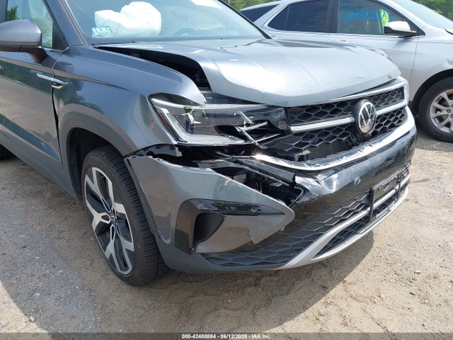 3VV2X7B21NM049337 Volkswagen tsi