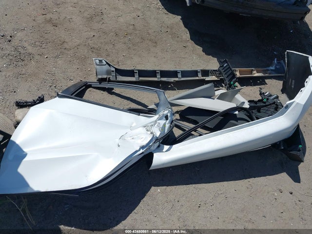 Honda l15b7 2021 19XFC1F38ME205751 Image 12