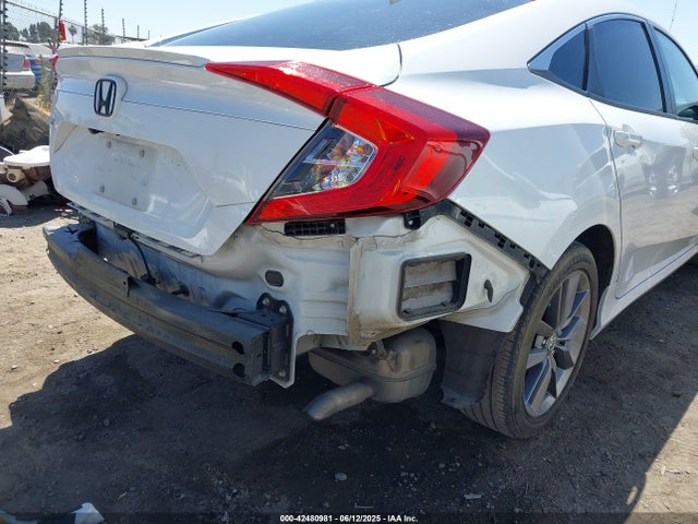 Honda l15b7 2021 19XFC1F38ME205751 Image 18