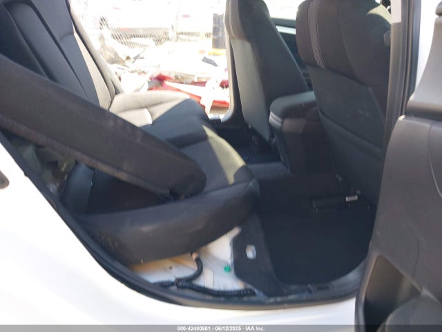Honda l15b7 2021 19XFC1F38ME205751 Image 8