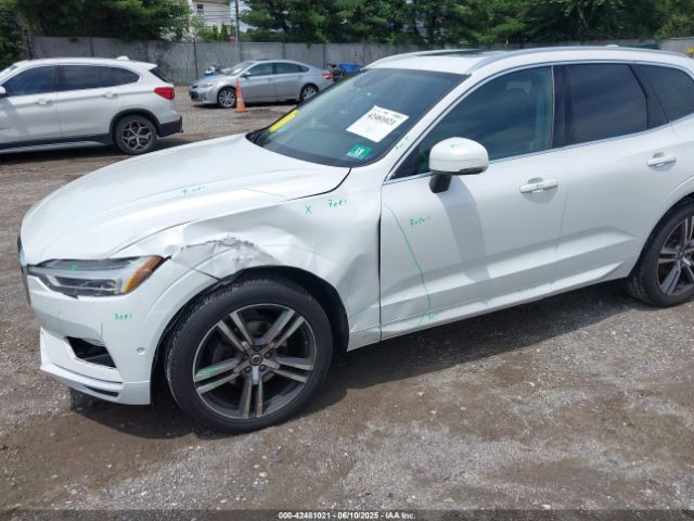 2018 VOLVO XC60 LYV102RK8JB082486 Photo 5