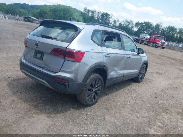 2024 VOLKSWAGEN TAOS 3VV5X7B28RM054053 Photo 3