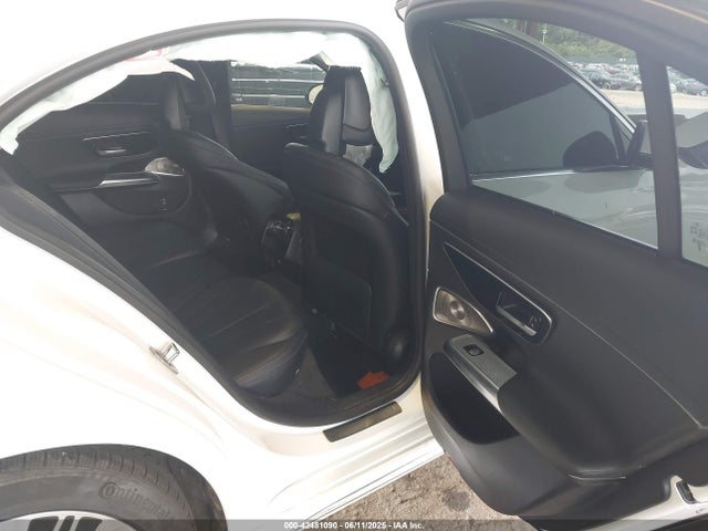 W1KLF4HB3RA023763 Mercedes-Benz m254