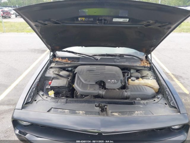 2C3CDZAG9KH672207 Dodge Challenger Sxt