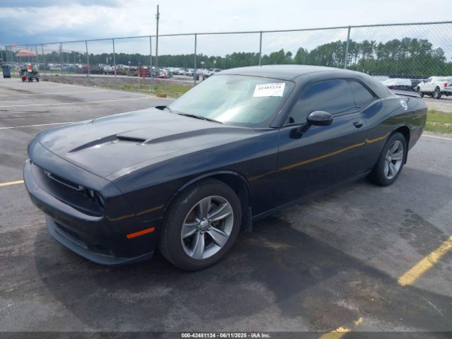 2C3CDZAG9KH672207 Dodge Challenger Sxt