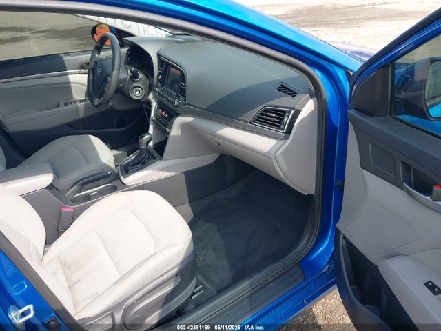 5NPD84LF4HH038069 Hyundai 2017
