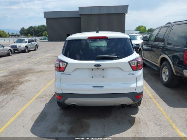 1FMCU9G95HUA69597 Ford ESCAPE SE