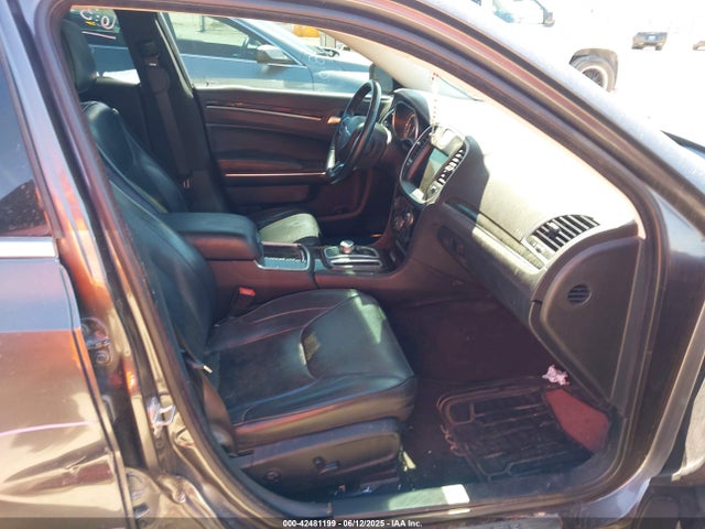 2C3CCAEG8HH579833 Chrysler 300