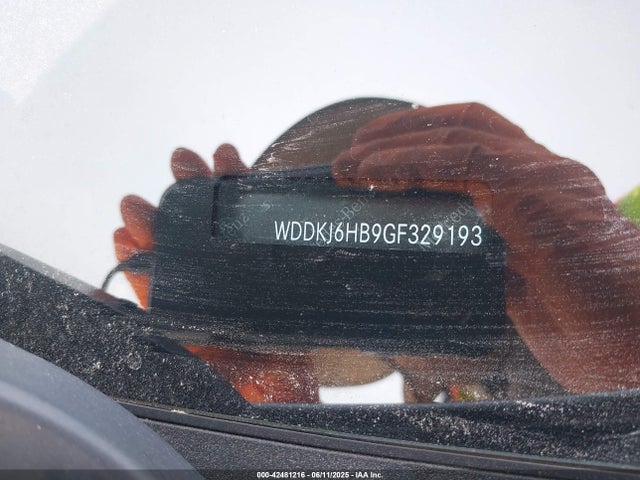WDDKJ6HB9GF329193 Mercedes-Benz E-Class