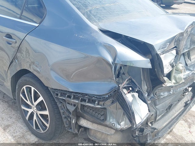 3VWDB7AJ1HM315584 Volkswagen 1.4 tsi